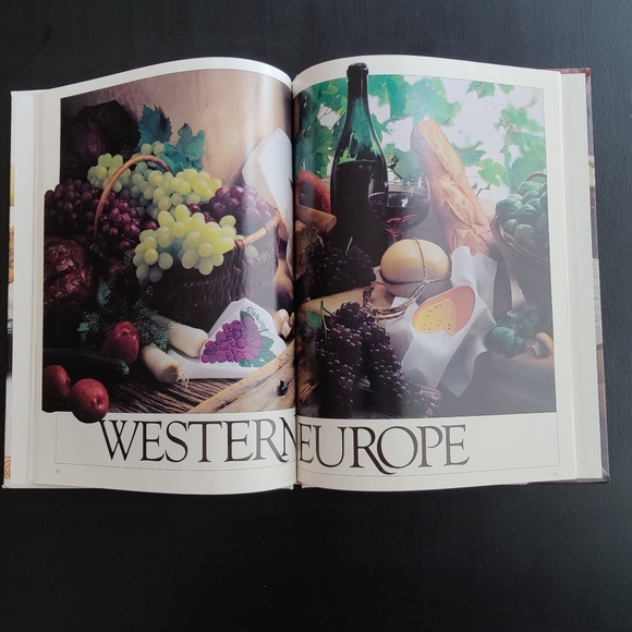 Vintage 90s | The Avon International Cookbook | recipes from reps 🌎 worldwide - Picture 4 of 16